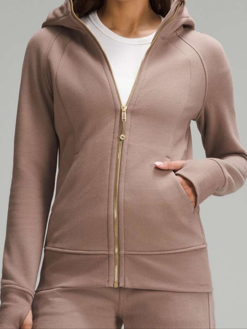 NWT Lululemon Scuba Full-Zip Hoodie
Taupetastic / Gold - Size 10